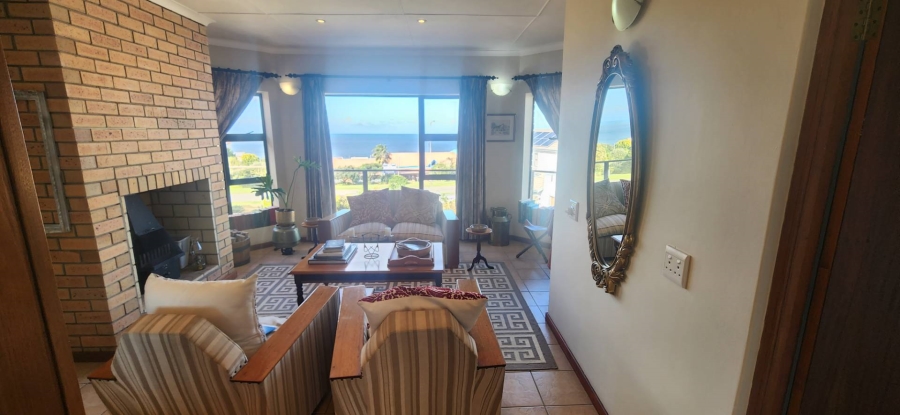 3 Bedroom Property for Sale in Reebok Western Cape